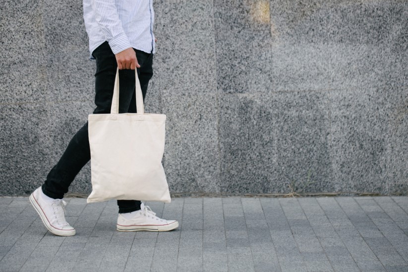The benefits of using a tote bag for shopping and everyday use.